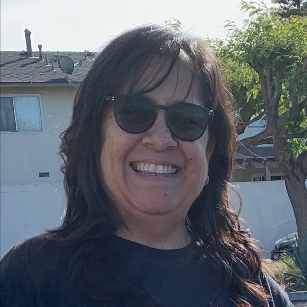 Meet your Posher, Leticia